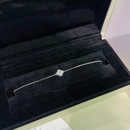 [Glow Jewelry]CLOVER  SINGLE FLOWER BRACELET SILVER