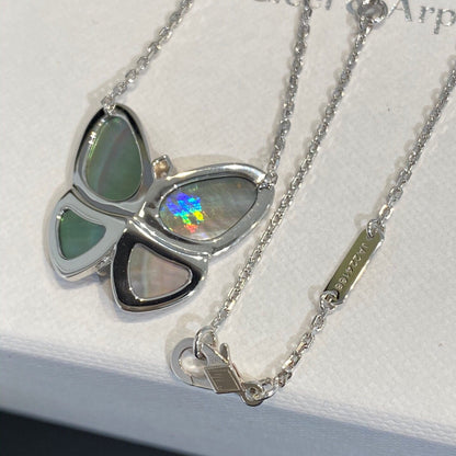 [Glow Jewelry]LARGE BUTTERFLY SILVER PENDANT DIAMOND NECKLACE